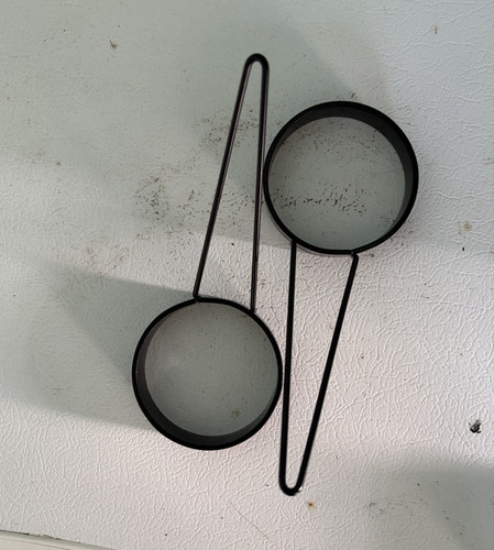 Set of 2 Black Metal Egg & Pancake Rings w/ Handles, 3.5 in Diameter