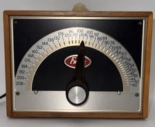 Franz Electric Metronome Model LM-FB-5 Solid Walnut Top Light Working Condition