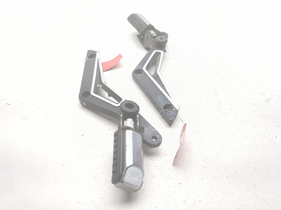 84 85 Juego de estriberas traseras izquierda derecha pasajero honda v1100s Sabre V65 Foto 4 de 4