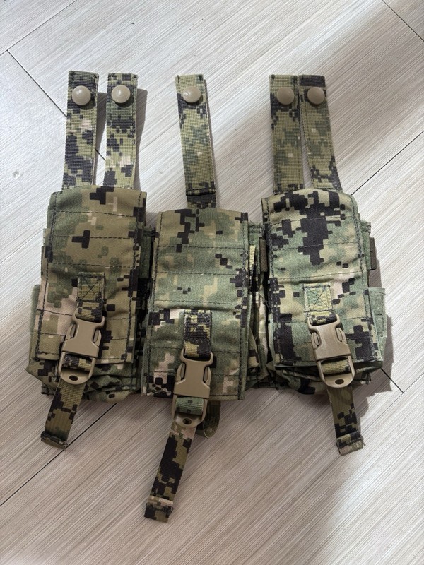 New Eagle Industries AOR2 SOFLCS Triple M4 Mag Pouch NSW SEAL DEVGRU USA