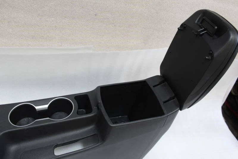 2017 HYUNDAI ELANTRA GT CENTER CONSOLE BLACK AUTOMATIC HATCHBACK 84611-A5100 Foto 3 de 4