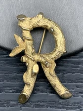 Vintage Brooch  Pin Signed Sarah Coventry￼gold tone initial letter R 1.5 Tall