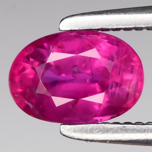 💎 0.70ct 6x4mm Oval Pink Sapphire - Heated, Beautiful Color Africa Gem