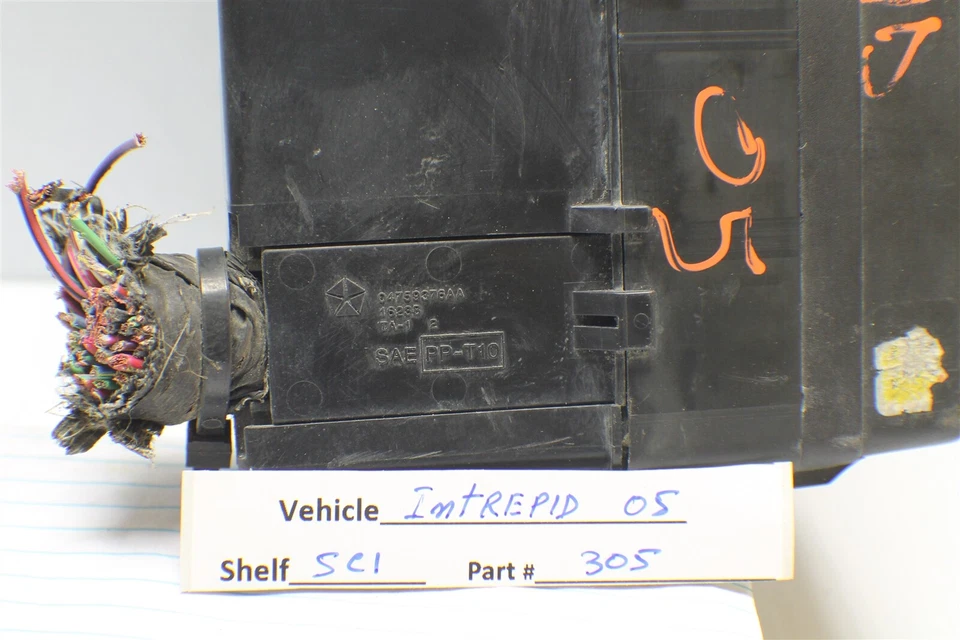 Dodge Intrepid 2000-2004 caja de fusibles unidad de relé 04759376AA módulo 05 5C1 Foto 2 de 4