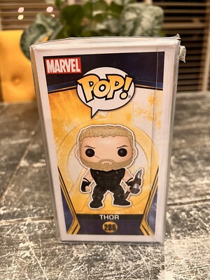 Funko POP! Marvel: Avengers Infinity War - Thor Vinyl Bobblehead