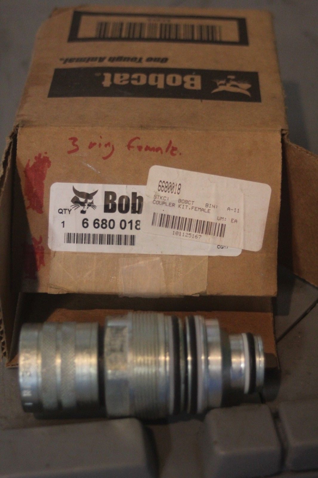 Bobcat Hydraulic Coupler 6680018 eBay