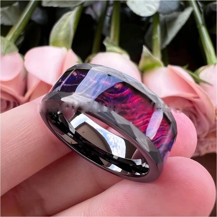 Anillo de carburo de tungsteno con incrustación de madera púrpura martillada de 8 mm anillo de ajuste cómodo Foto 4 de 4