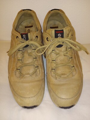 Ecco Vibram Leather Womens Athletic Shoes Size 9.5 Med (41) Tan Lace Up