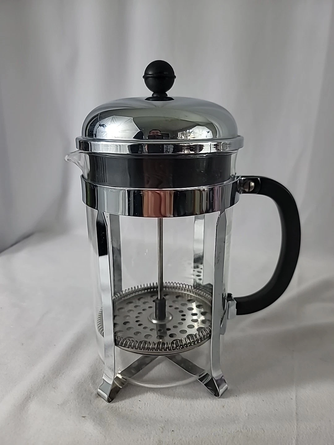 Bodum 34 oz French Press Coffee Maker Classic Chrome-Plated Chambord 8 Cup -FR S
