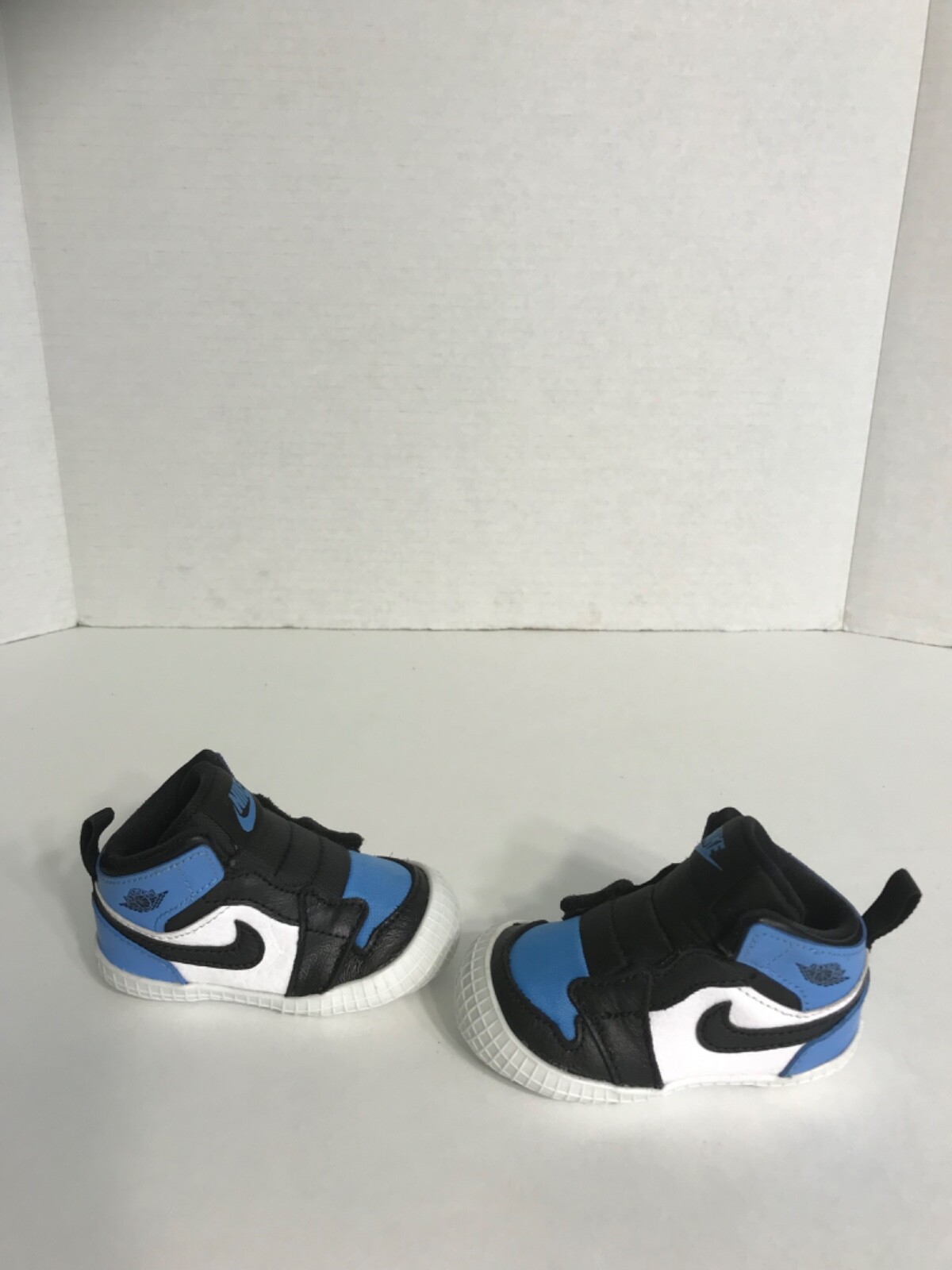 PONY Culla neonato blu università 2023' Nike Air Jordan 1 ""UNC Toe"" 3C senza scatola