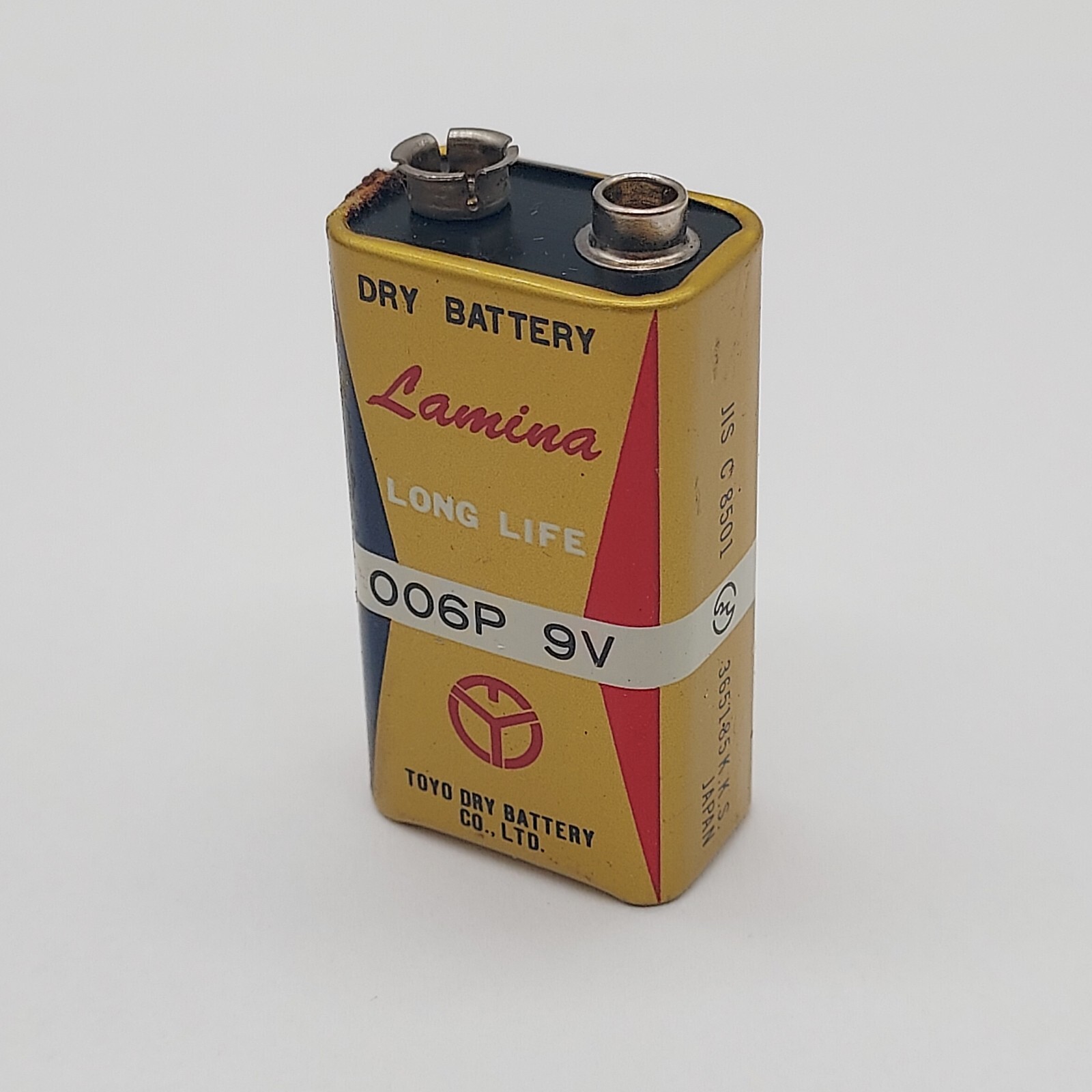 Vintage LAMINA Toyo Dry Battery Japan Long Life Battery 9 volts 006P 9v