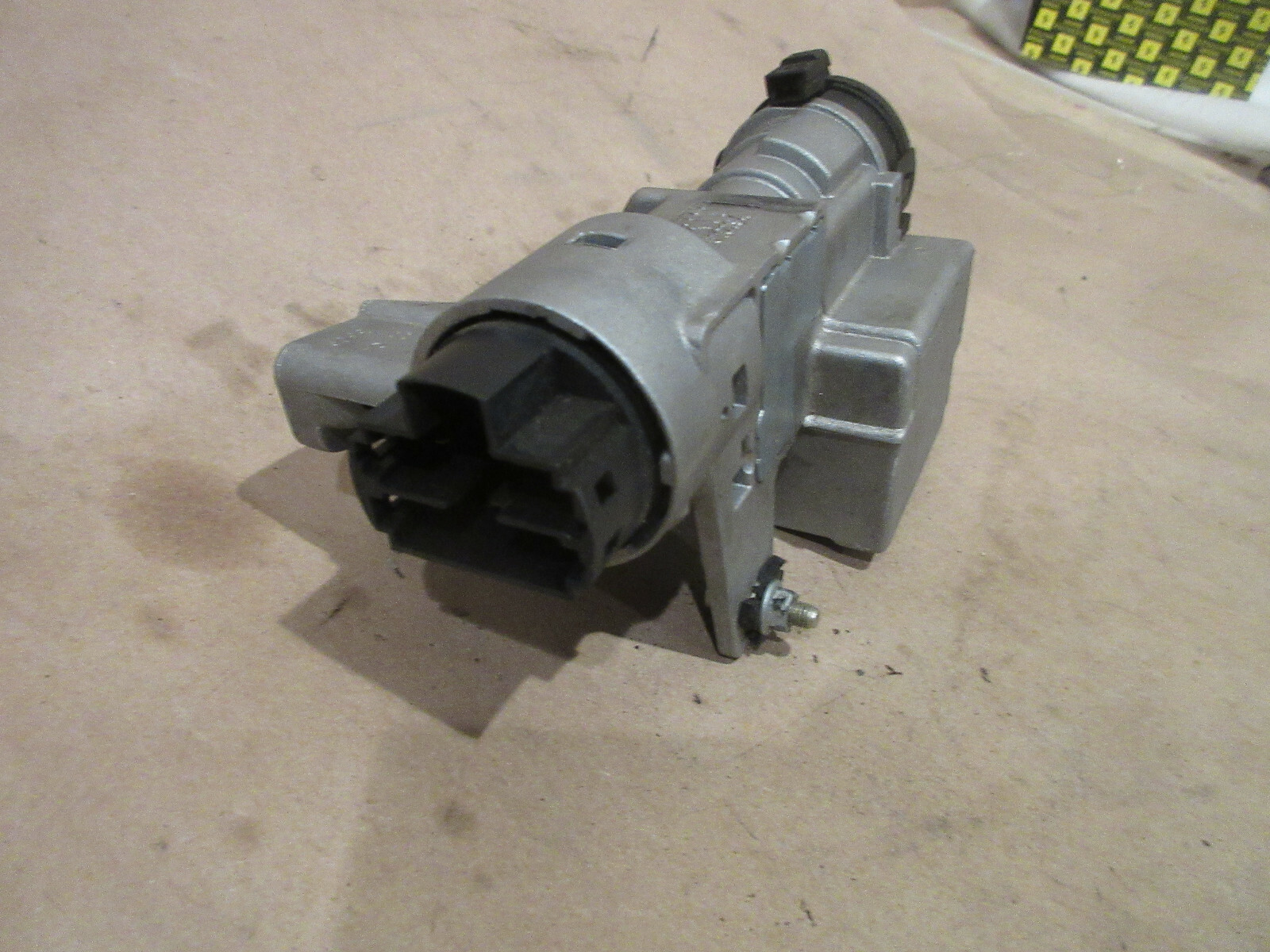 Ferrari 612- Maserati Granturismo,Quattroporte Ignition Switch No Key P/N 187748