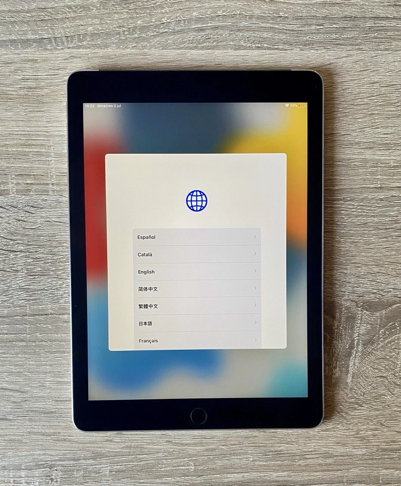 Apple iPad Air 2 Wi-Fi + 4G with Original Charger & Case – Good Condition - Imagen 2 de 4