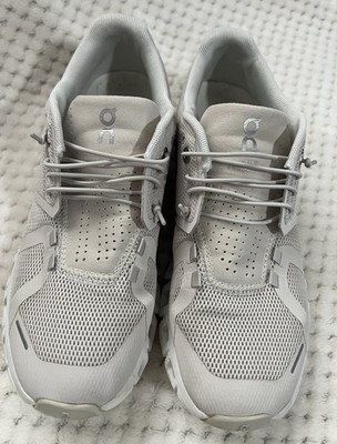 On Women's Gray White Mesh Low Top Athletic Sneakers Lace Up Logo Solid 59-98773