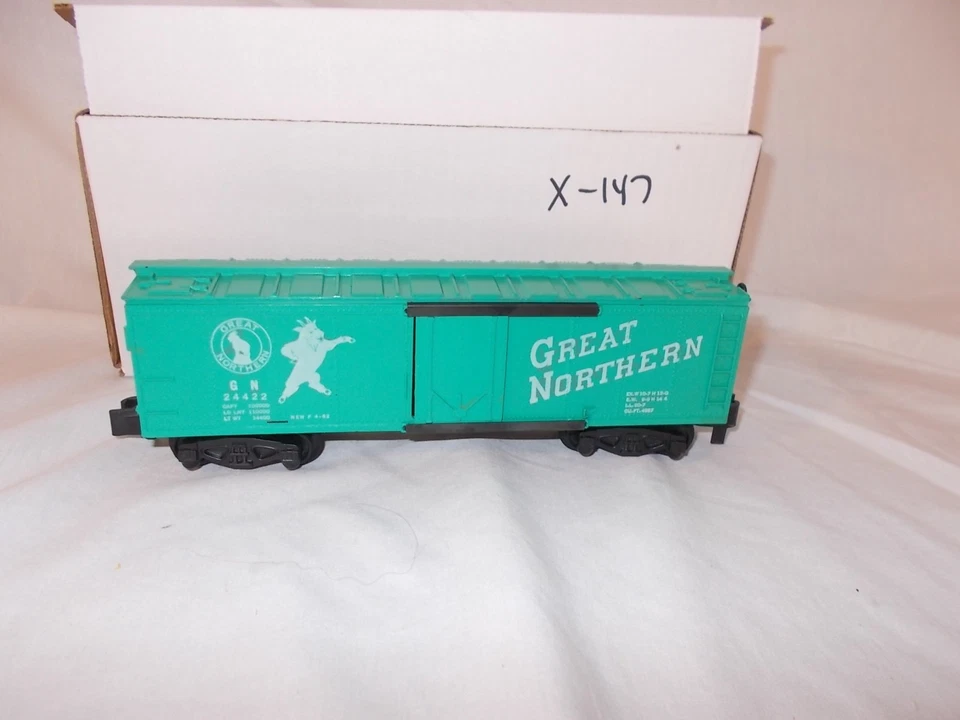AMERICAN FLYER 24422 GREAT NORTHERN BOX CAR WITH RARE SLIDING DOOR LOT #X-147 - Image 4 of 4