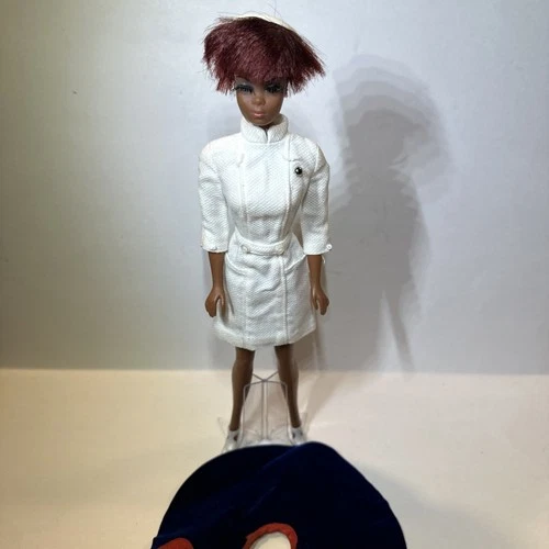 Vintage Barbie mattel Nurse Julia - Twist n Turn - Diane Carrol #1127