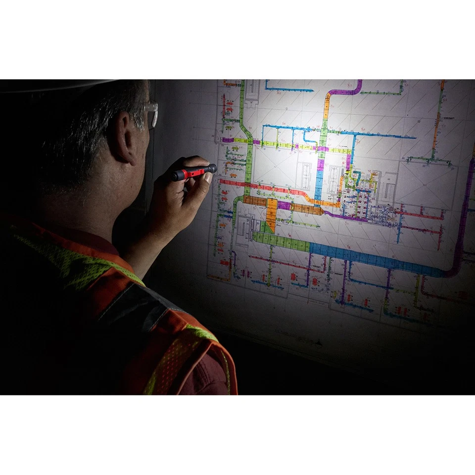 Milwaukee 2105 100 Lumens Cordless Aluminum Penlight with Removable Metal Clip - Image 4 of 4