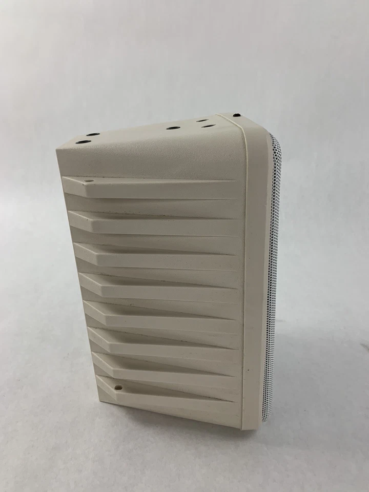 Peavey Impulse 6T 2-way Indoor Outdoor Speaker PR606T - Image 3 of 4