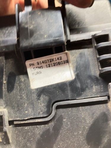 2012-2013 KIA SOUL 1.6L AUTOMATIC FUSE RELAY BOX OEM - Picture 9 of 10