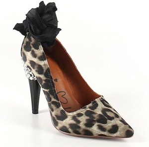 h&m leopard heels