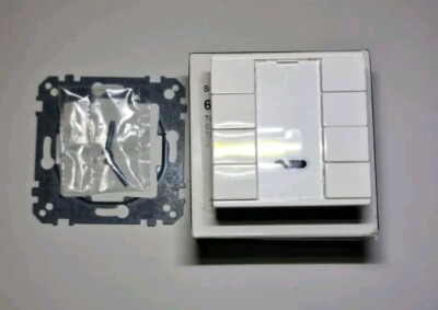 Merten Taster 4f. plus pws/gl 617519 IP20 polarweiß Bussystem-Tastsensoren M
