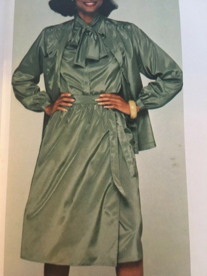 Vogue American Designer Calvin Klein Sewing Pattern 1367 Jacket Skirt 10 Vintage - Image 2 of 4