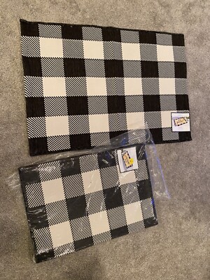 24'x36' Indoor/Outdoor Reversible Scatter Rug Black/White - Threshold