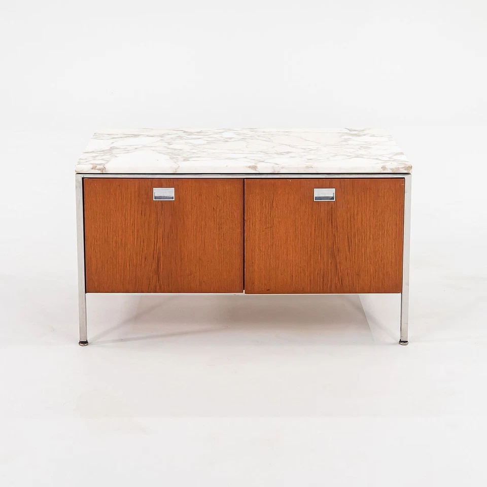 1965 Davis Allen and Gordon Bunshaft SOM mármore e teca Credenza 2x disponível - Imagem 3 de 4