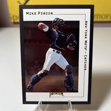 2001 Fleer Premium - Mike Piazza #70
