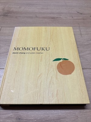 Momofuku : A Cookbook by Peter Meehan and David Chang (2009, Hardcover) LIKE NEW