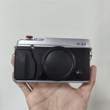 Fujifilm Fuji X-E2 16.3MP Mirrorless Silver Digital Camera Body English - 95%New