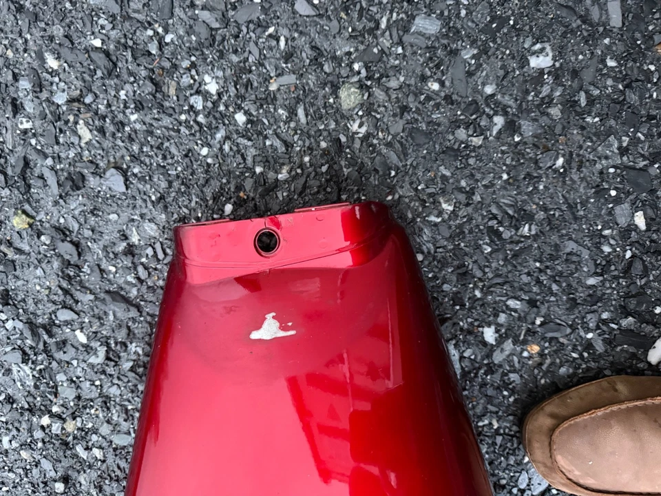 Honda VT500c 1985 tanque de gasolina, rojo Foto 2 de 4