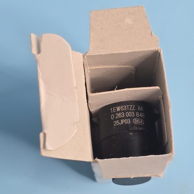 Original Bosch Ultrasonic sensor, New OEM Part # 0 263 043 552 