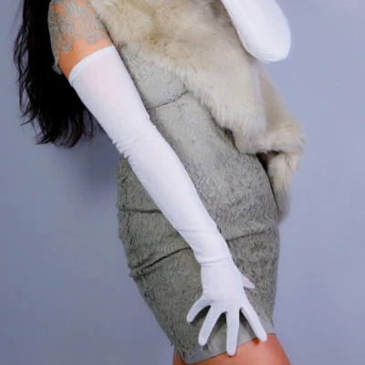 Gants blancs extra longs 70cm velours sexy glamour chic opéra burlesque - Photo 1/4