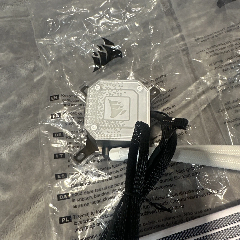 Corsair iCUE H150i ELITE CAPELLIX XT Liquid CPU Cooler, White READ - Image 4 of 4