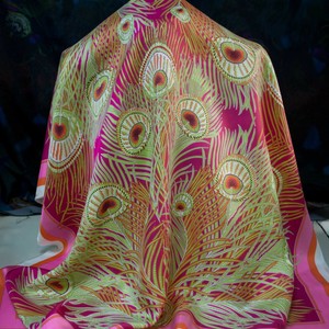 Liberty-authentic-pure-mulberry-silk-twill-FABRIC-Peacock-feather-90-x-90cm