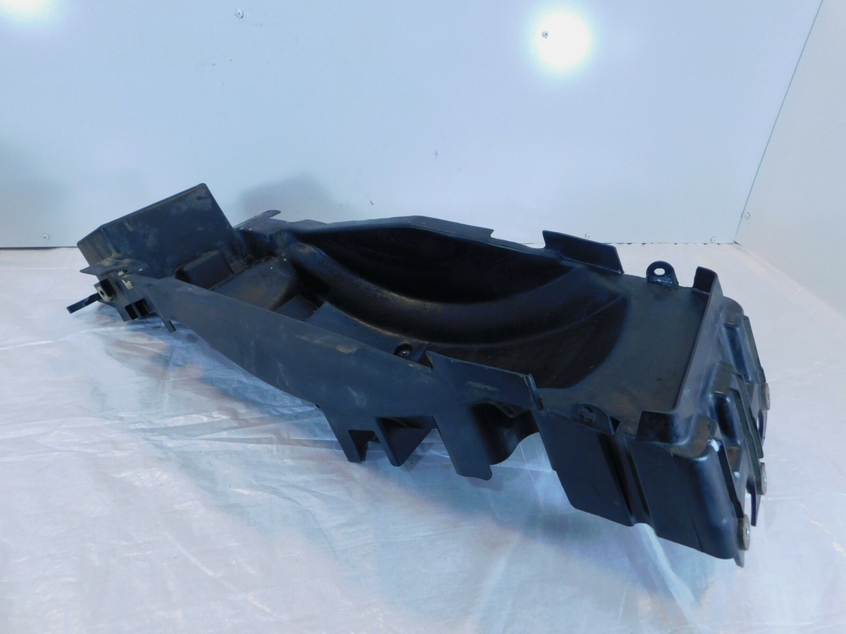 1994-2001 Kawasaki Ninja ZX11 ZX1100 Rear Wheel Fender Mudguard