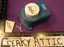 PHOTO CORNER SCALLOPED PAPER PUNCH MARVY UCHIDA CREAKYATTIC