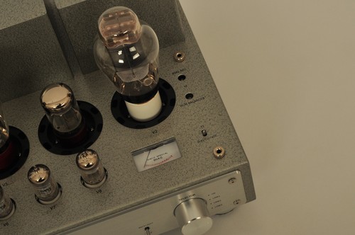 Line Magnetic LM-217IA 300B *2 Integrated Vacuum Tube HIFI Amplifier 8 X Tubes - Picture 4 of 8