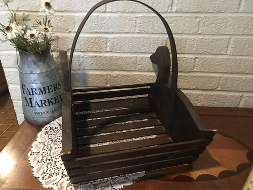 Vintage Wood Duck Basket Crate Planter - Hand Painted - Picture 4 of 7
