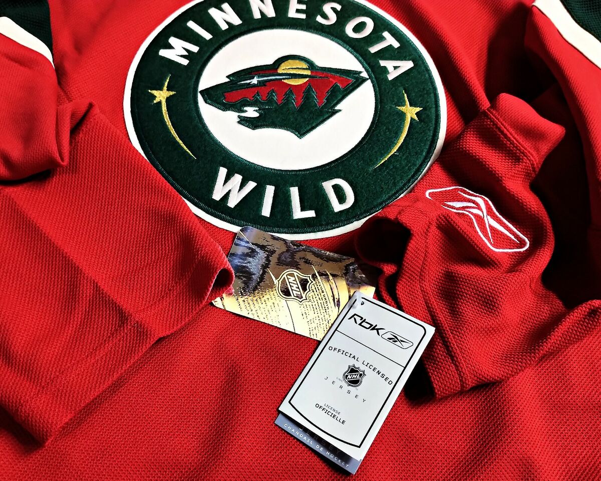 NWT-MEN-XL MINNESOTA WILD RED CIRCA 2007-2010 NHL LICENSED NWT-MEN-XL MINNESOTA WILD RED CIRCA 2007-2010 NHL LICENSED