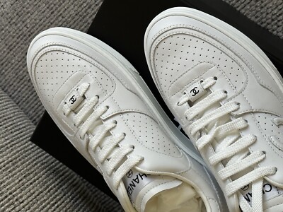 size 41EU NEW CHANEL 23A White CC Sneaker Runners Trainers size 41EU NEW CHANEL 23A White CC Sneaker Runners Trainers