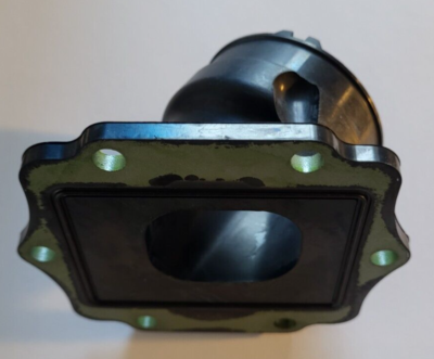 K・BO Oです。 KAWASAKI KX125 ENGINE CARBURETOR RUBBER INTAKE REED CAGE BOOT 1990