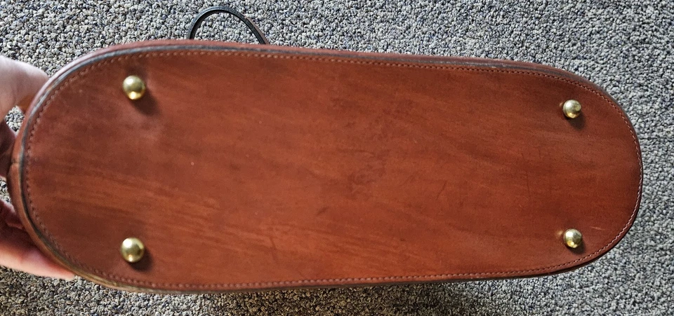 Vintage Etienne Aigner  - Image 3 of 4