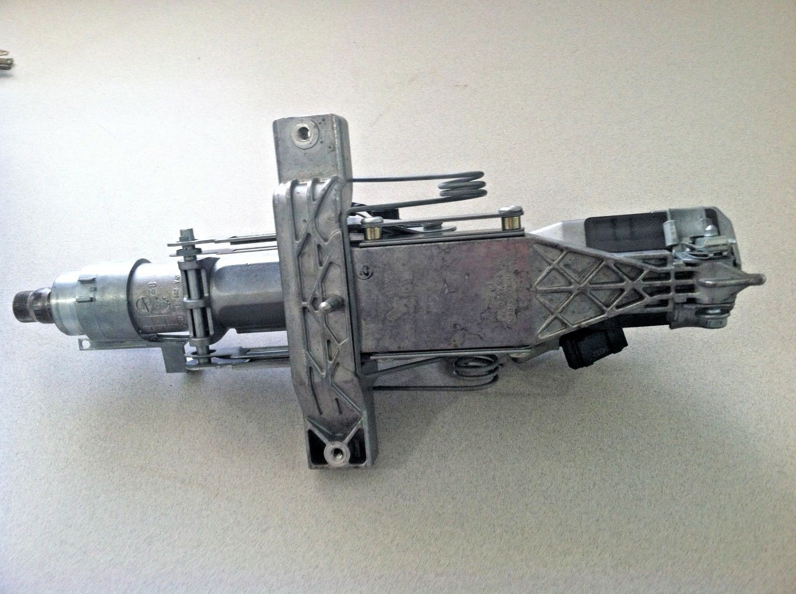 2002-2005 Mercedes-Benz C230 Coupe Steering Column Assembly K8685