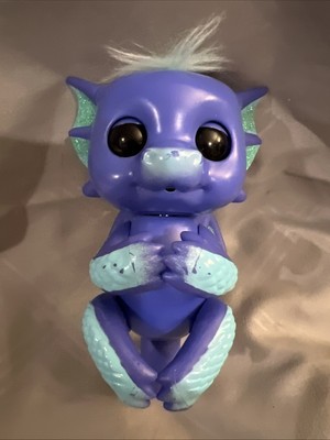 Fingerlings Glitter Dragon Luna Green w Blue Interactive Toy Wow Wee