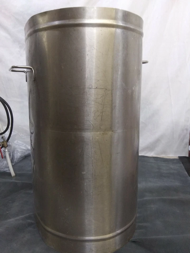 Bunn 2 gallon  Iced Tea Concentrate Dispenser without lid - Image 4 of 4