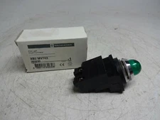Schneider Telemecanique XB2-MV743 / XB2MV743 New Green Pilot Light