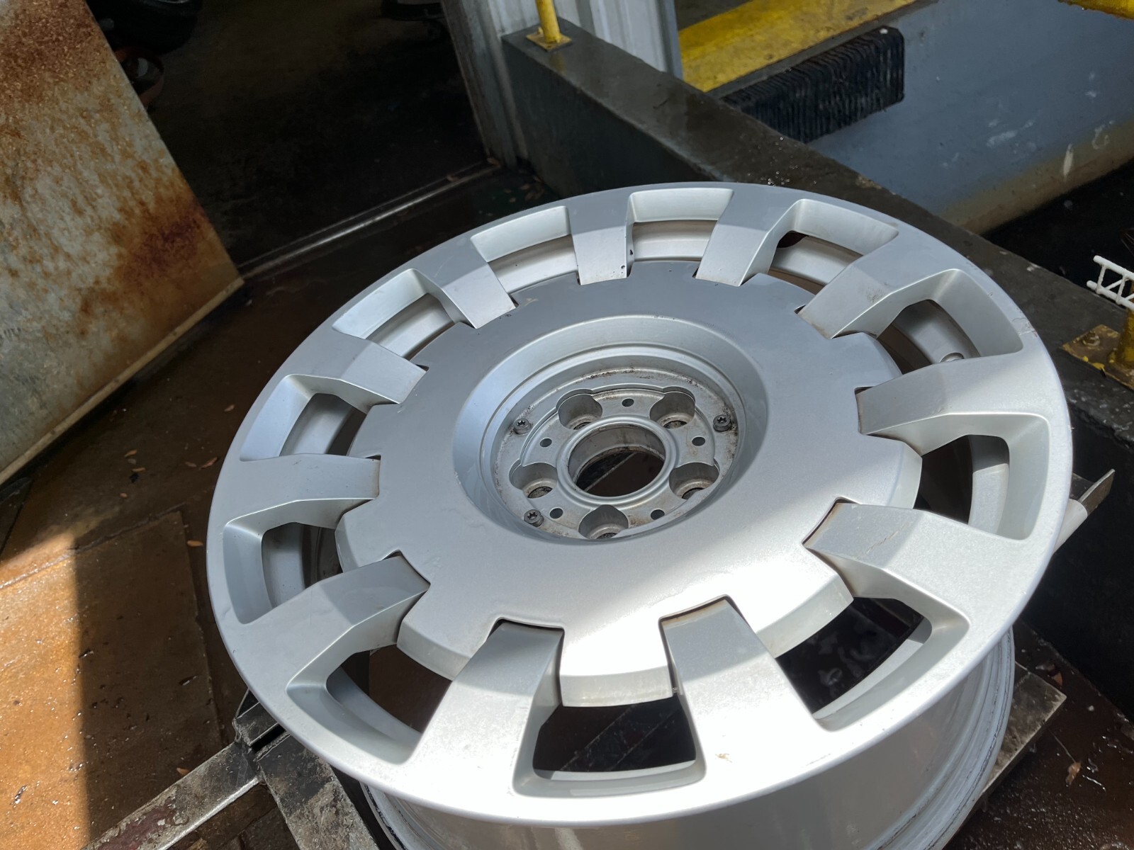 ROLLS ROYCE GHOST ORIGINAL OEM 20 INCH FORGED WHEELS RIMS SET OF 4
