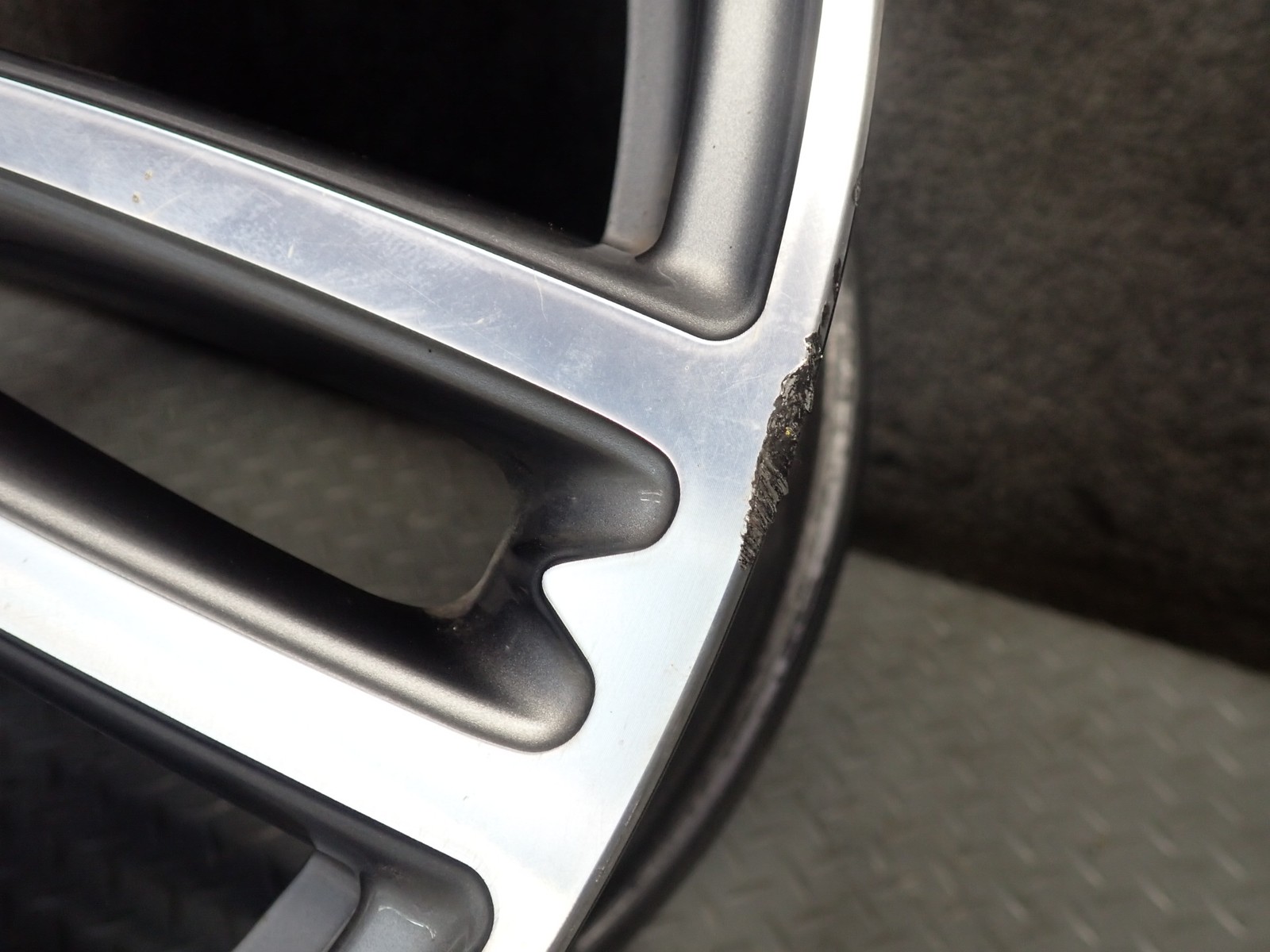 Maserati Quattroporte 2014-2021 Wheel